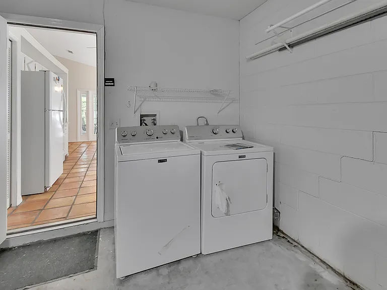 1110 Plover Pl — Photo 8
