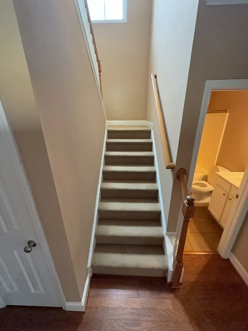 Stunning 3-Bedroom Home Near Downtown Columbia Balcony Views, Hardwood Floors & More! — Photo 3