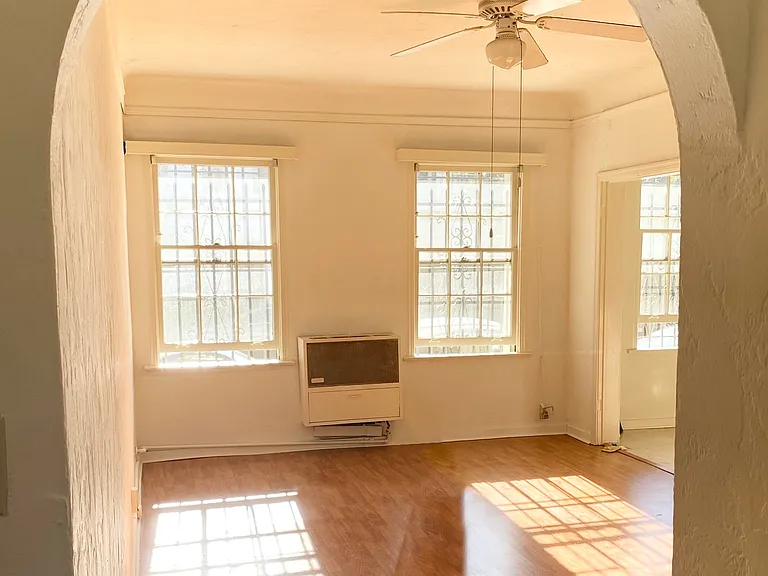 LA Rentals — Photo 12