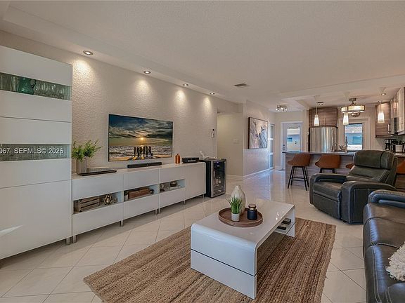 3rd image of 5171 W Oakland Park Blvd #309