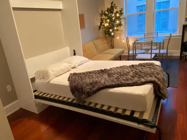 1121 24th St NW APT 310, Washington, DC 20037