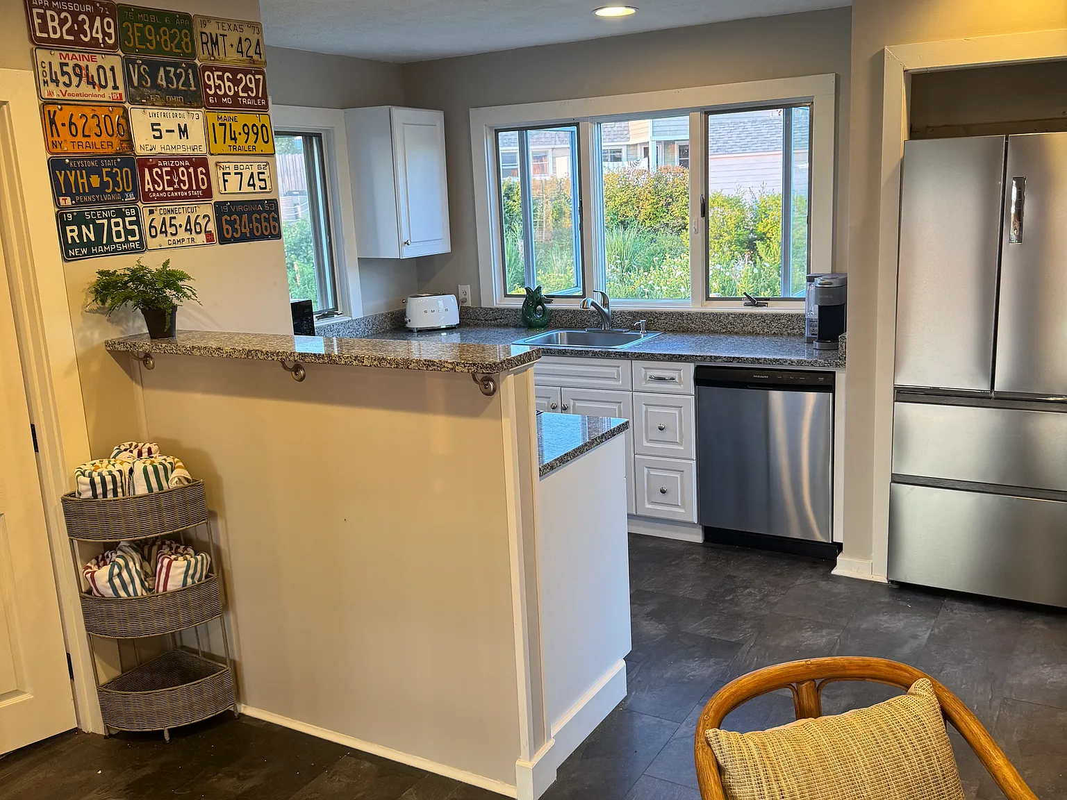 3 bed, 1000 sqft, $4,000 — Photo 3