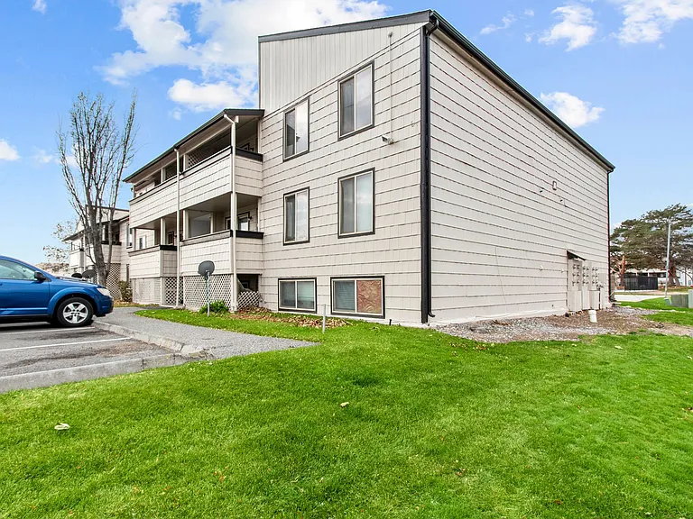 Brix Apartments — Photo 48