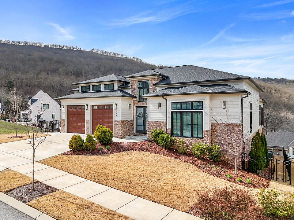1st image of 574 Clingmans Ln