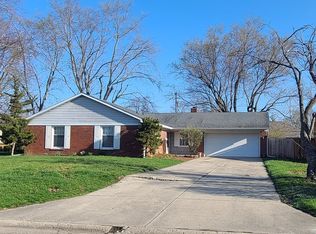 3230 Meadowcrest Dr, Anderson, IN 46011