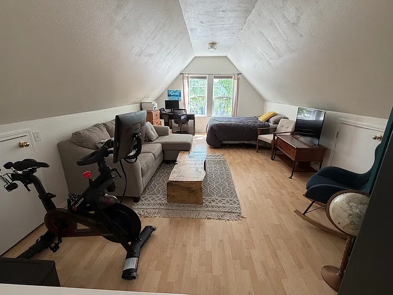 2425 Aspen Way — Photo 8