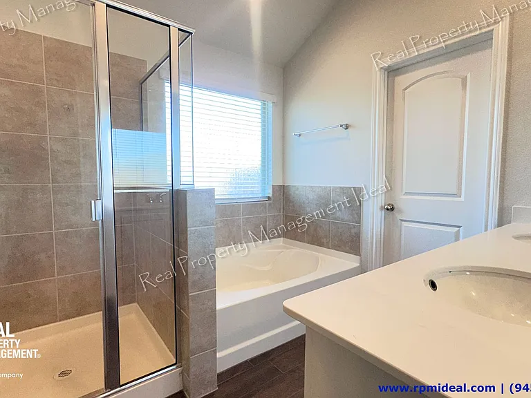 3977 Winding Hollow Dr — Photo 15