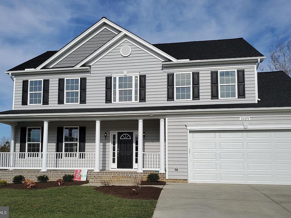 1st image of 24074 Woodmore Dr