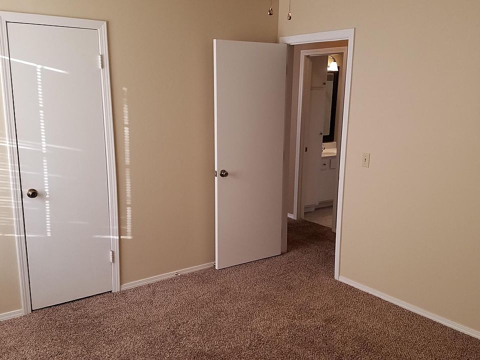 1st image of 628 Archer Ct