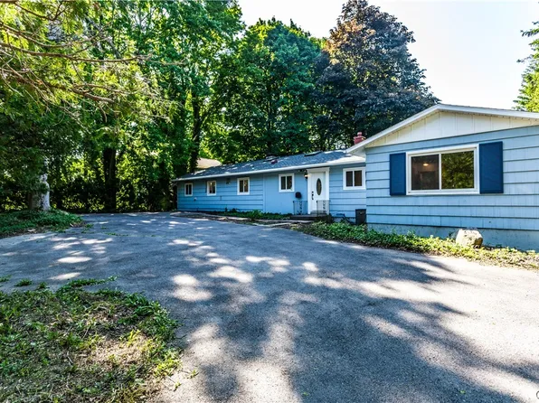 6710 Kinne Rd, Syracuse, NY 13214