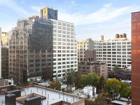 3rd image of 2 Charlton St APT 15M