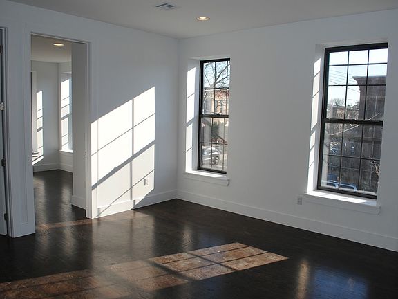 4th image of 3021 Tilden Ave #3A