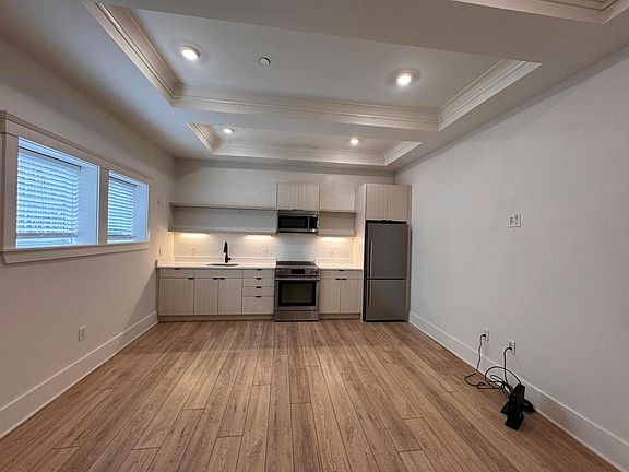 2nd image of 680 Winthrop Ave #1