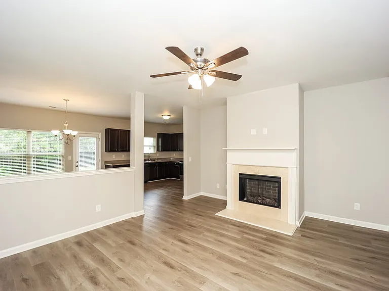 7 Southwind Cir — Photo 4