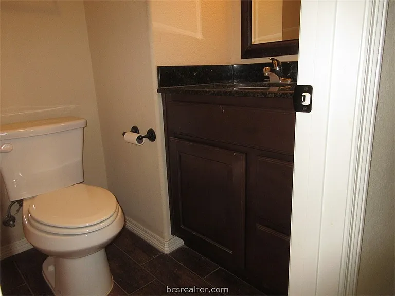 103 Richards St — Photo 10