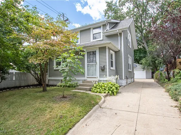 1270 Lily St, Akron, OH 44301