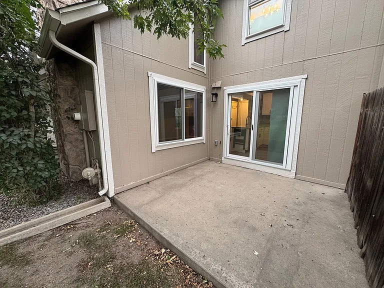 2667 S Xanadu Way #F — Photo 20