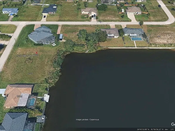 1227 NE 14th Pl, Cape Coral, FL 33909
