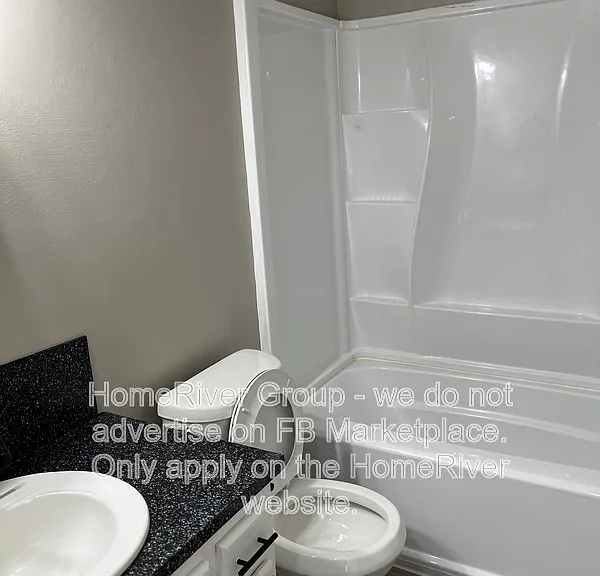 11029 N Oak Trfy — Photo 6