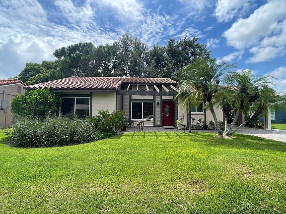2nd image of 10468 Montpelier Cir