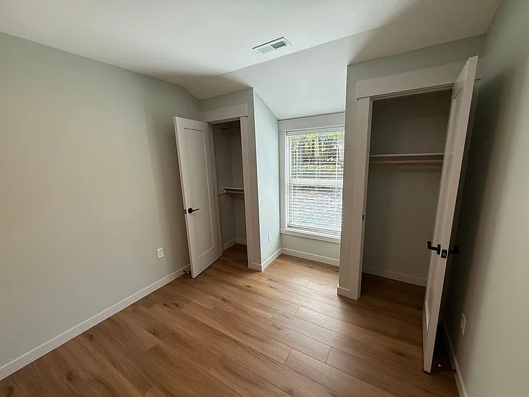 805 Boxwood Ln SE — Photo 19