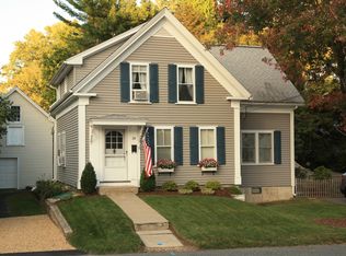 28 Pleasant St, Holliston, MA 01746