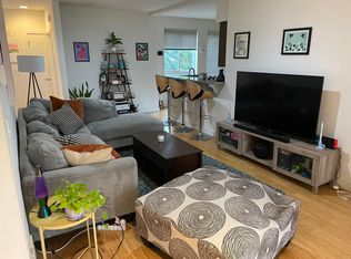 4846 Green Lake Way N, Seattle, WA 98103
