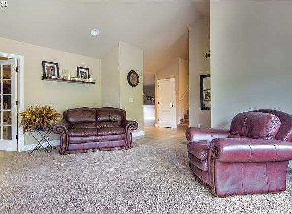 3rd image of 1762 NE Rocky Dr