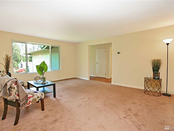 2nd image of 8536 University Point Cir NE