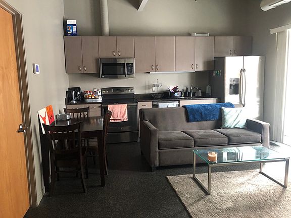 2nd image of 555 S Forest Ave #401