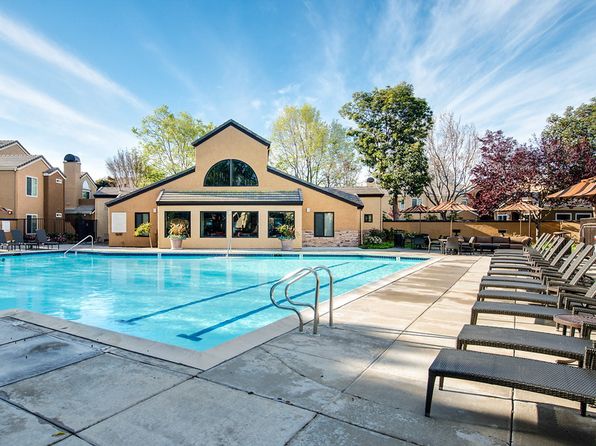 700 Bounty Dr #2407
