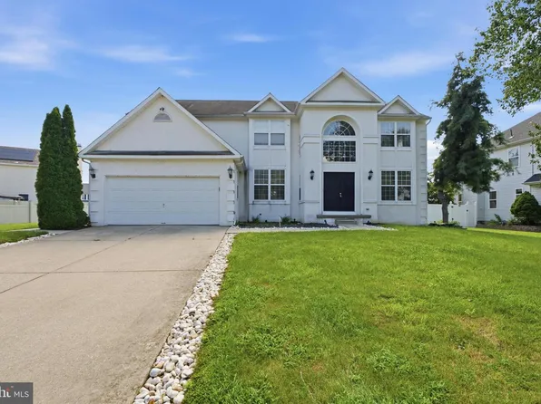 109 Independence Dr, Deptford, NJ 08096