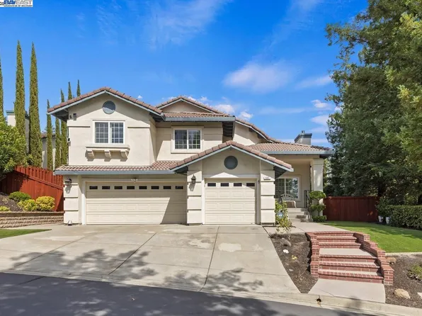 563 Grimsby Ln, Danville, CA 94506