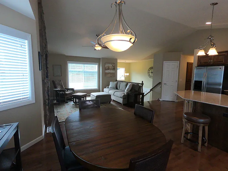 5252 Twin Pines St — Photo 5