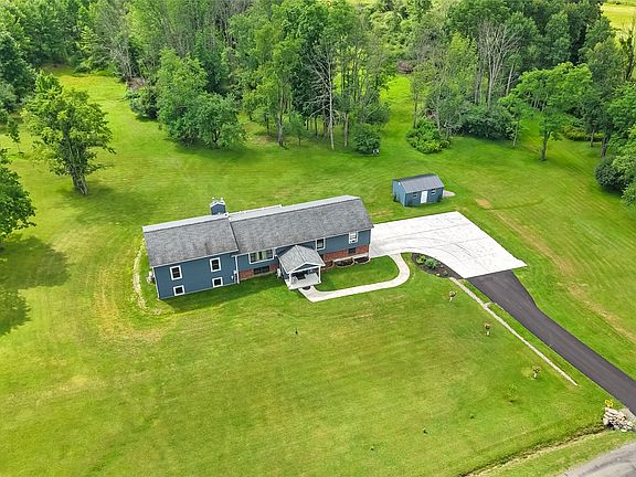 4th image of 514 Harnecky Rd