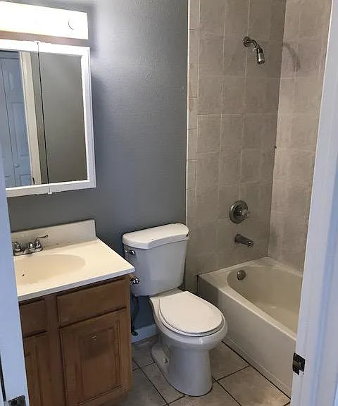 1335 N Perry St — Photo 6