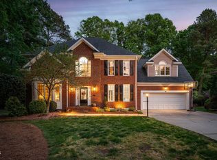105 Fifemoor Ct, Cary, NC 27518