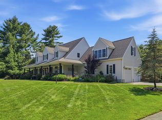 11 Fellowship Cir, Wareham, MA 02571