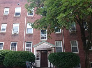19 Englewood Ave APT 1, Brookline, MA 02445
