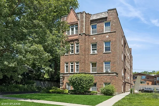 70 Pine Ave #1A — Photo 2