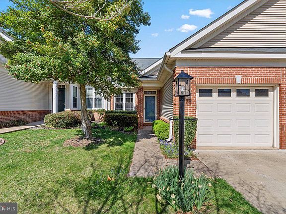 3rd image of 6904 Walnut Hill Dr