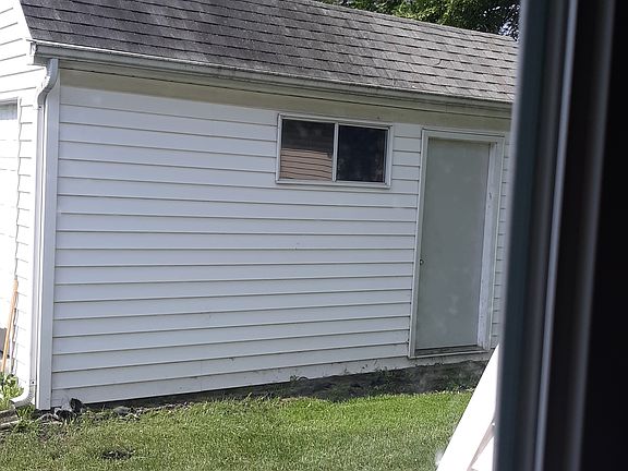 Custom shed
