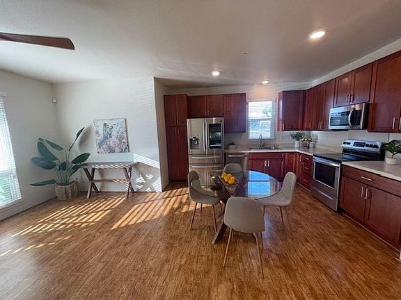 4th image of 642 Kakala St APT 1301