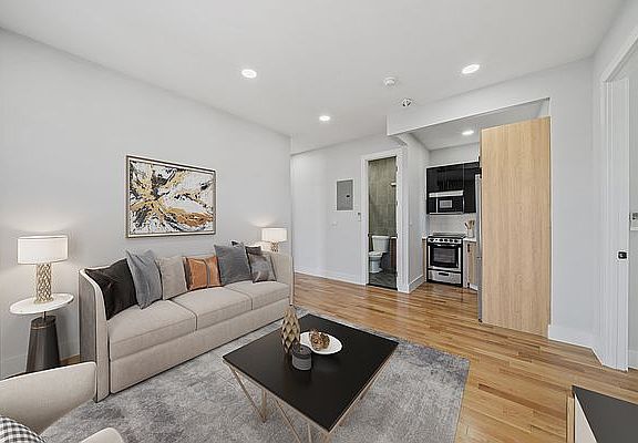 4th image of 285 Quincy St APT 3C