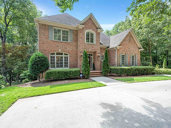2nd image of 310 Alta Vista Dr