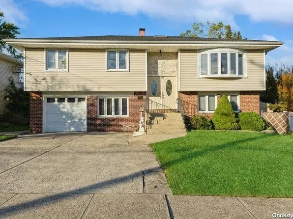 6 Edna Avenue, Bethpage, NY 11714