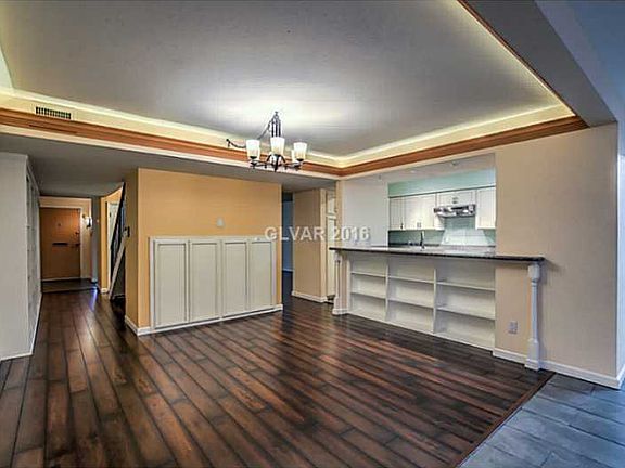 4th image of 3074 El Camino Ave #8