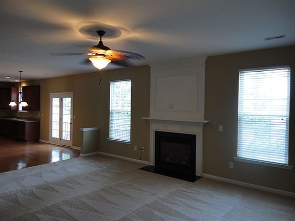 3rd image of 508 Kingsmoor Dr