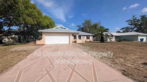 3441 Thunderbird Ave Photo 1