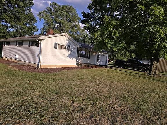 3rd image of 660B County Road 1302 #B